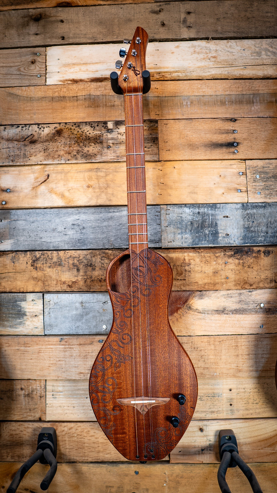 Boondocker D2 Sapele Electric/Acoustic (Celtic top) — front