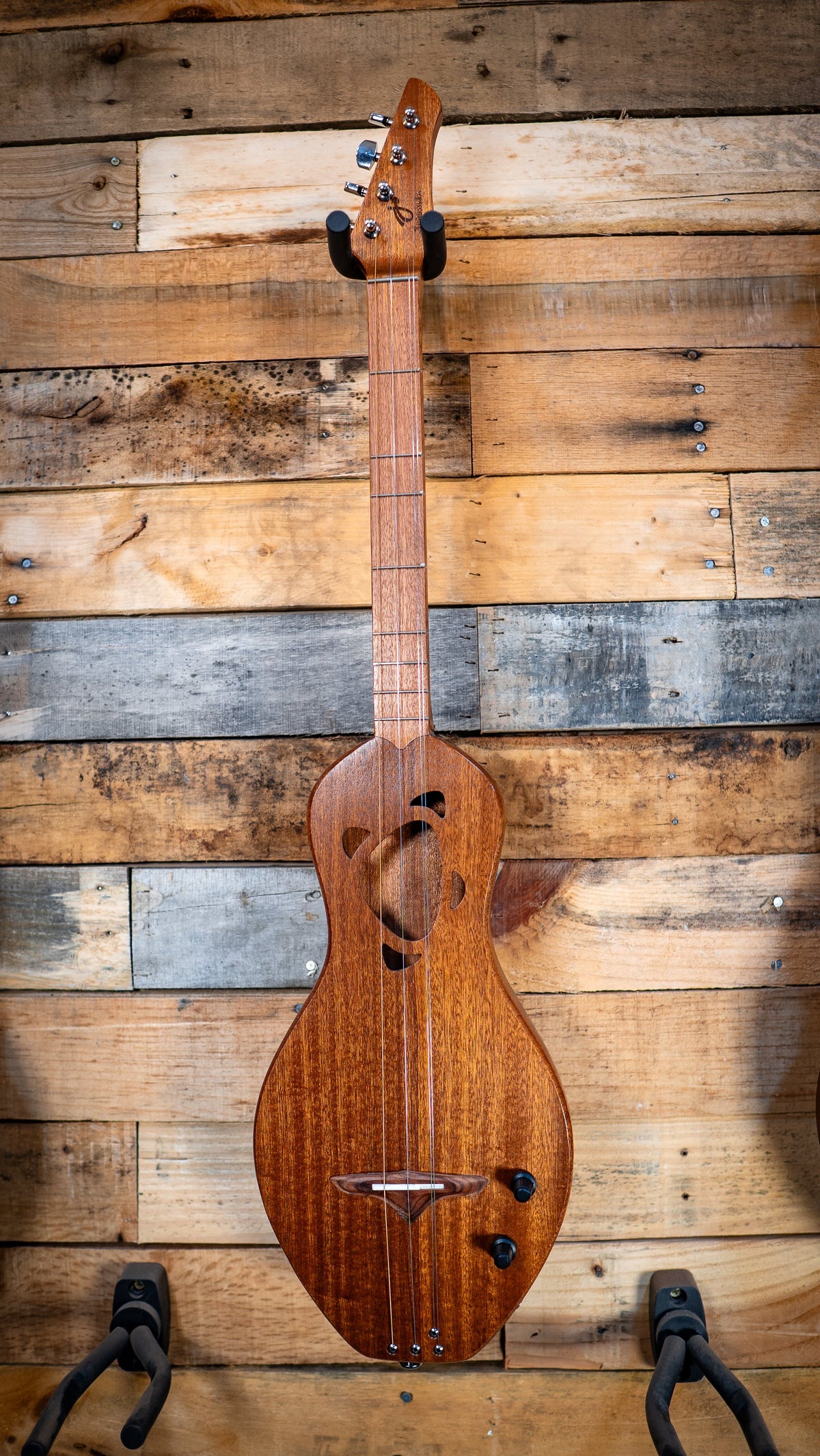 Boondocker Trailhead Electric/Acoustic (Sapele) — front