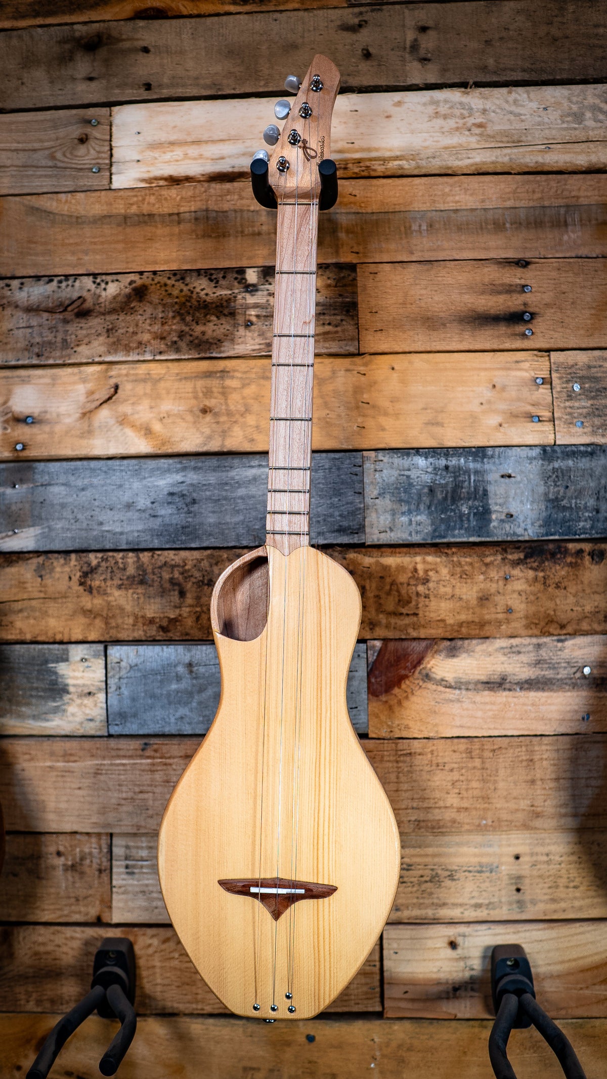 Boondocker D2 Maple Acoustic (Sitka top) — front