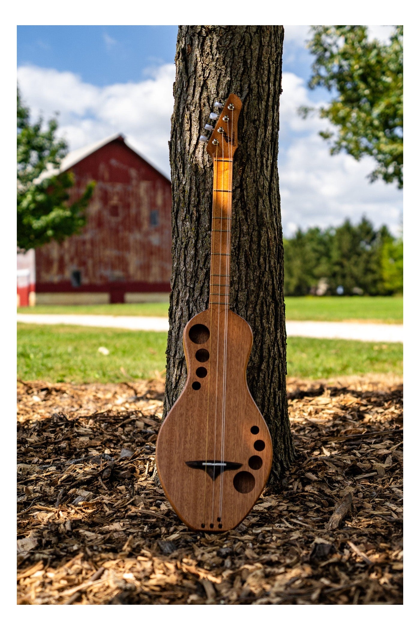 the Boondocker D2 Sapele Dulcimer Acoustic 4-String w/Boondocker Top (MADE IN USA)